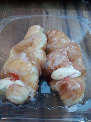 Strawberry cream cheese croissants