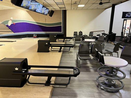 Oak Tree Lanes Bowling and Sports Bar