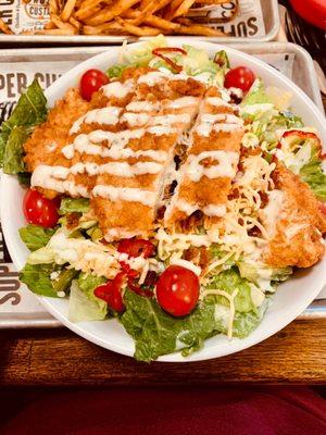 House Salad with crispy chicken