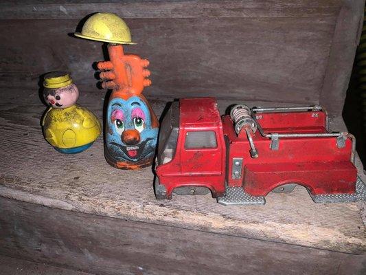 We find old antique toys