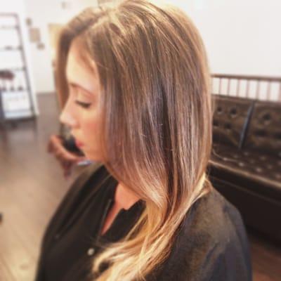 Balayage highlights used to achieve ombre