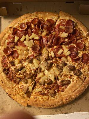 Round Pepperoni half Sausage with Pineapple