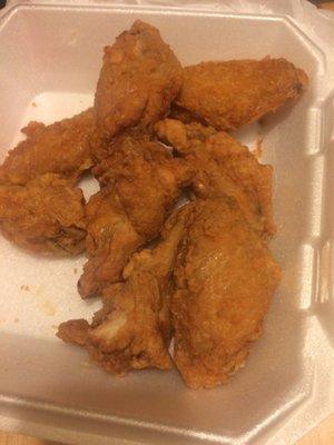 Bland, tasteless "spicy" wings.  Where's the sauce? Where's the flavor? Absolute disgust!