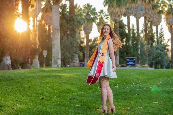 U of A graduate photos... the lighting