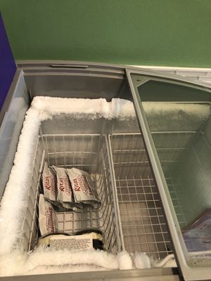 Wow a lot of overlapping ice on this freezer