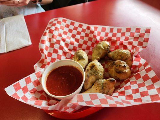 Garlic Knots $8.99