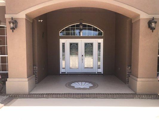 Decorative front porch with hand painted seashell decal