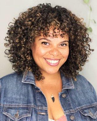 Curly haircut style natural, wash and go