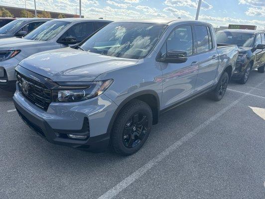 Brand new 2025 Honda Ridgeline Black Edition