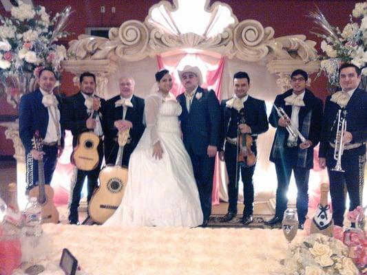 Bodas 713-899-85-36