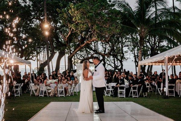 Bride and groom's first dance at Lanikuhona - Wedding Photography by HNL Studios www.hnlstudios.com