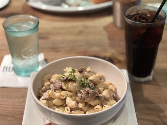 Cajun Tenderloin & Shrimp Pasta special with gobetti posts, Cajun cream, caramelized onions, tomatoes and baby arugula.