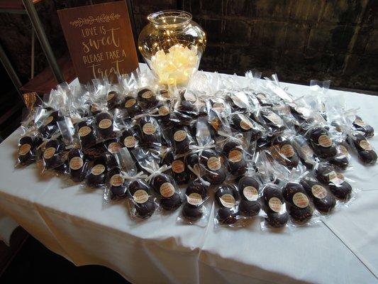 Dayton Chocolate Covered Oreos Wedding Favors