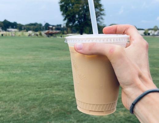 Iced honey latte