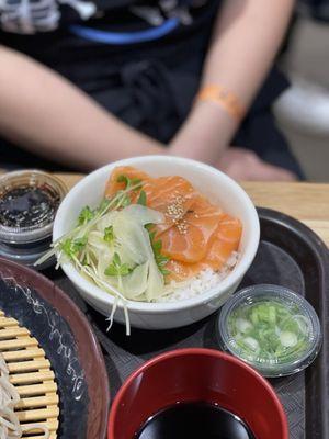 Salmon bowl