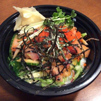 Hamachi poke bowl