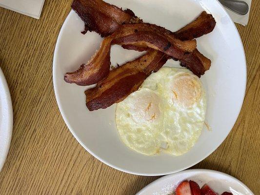 Bacon & Eggs Over Easy