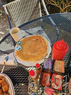 Big Pancake breakfast