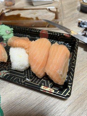 Salmon Nigiri