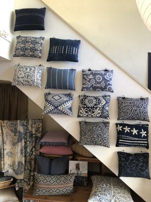 Pillow wall