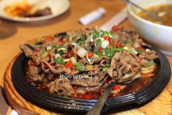 Amazing Sizzling Cumin Lamb 坡子街铁板孜然羊 ($25.95)