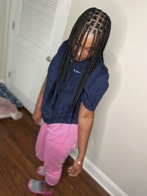 Smedium Knotless Braids