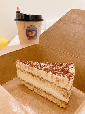 Tiramisu Cake