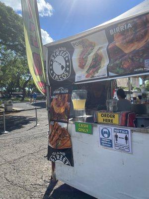 The outdoor cart located at Aloha Stadium