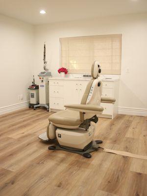 One of the treatment rooms for Routine By Anush Movsesian