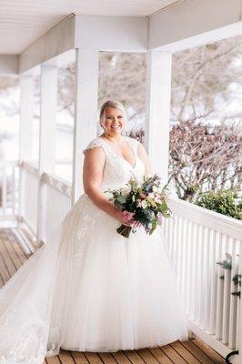 Love Curvy Bridal