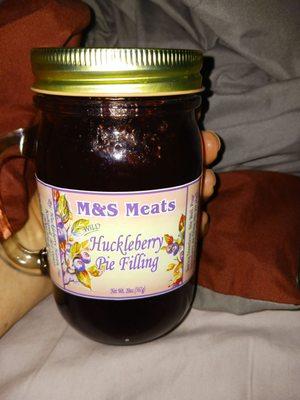 Wild huckleberry pie filling