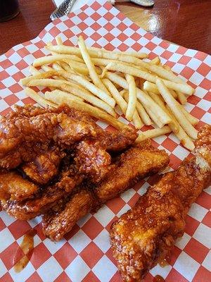 Lunch special: Korean Fried Chicken with their hottest sauce