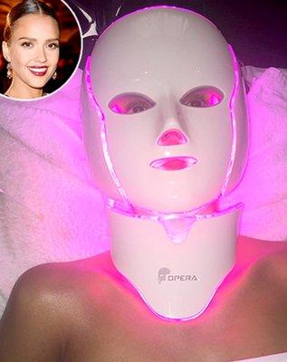 Wow !Jessica alba did a opera Led light facial mask too : ) !