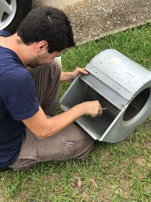 Cleaning AC Blower. You better bet that those skinny fingers get all those hard to get spots