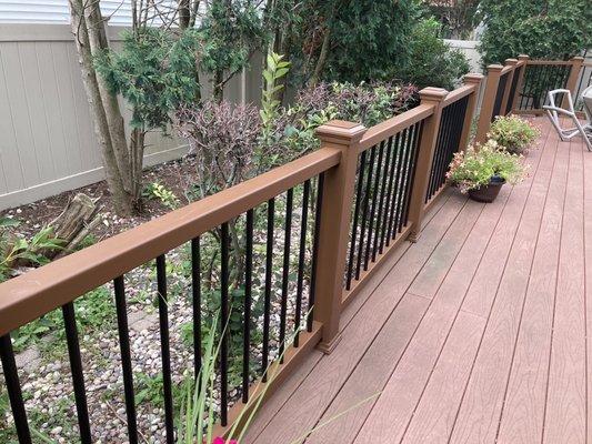 ROC Construction: Expert installation of deck railing, replacement of SunSetter awning cloth, and many other jobs.