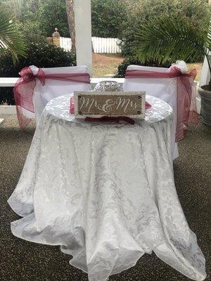 Sweetheart table for reception