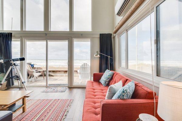 With floor to ceiling windows, you'll never miss a minute of the ocean at 'Surftide Cottage', with room for 8! vacasa.com