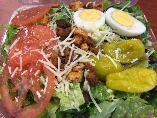 Greek salad with lemon dressing