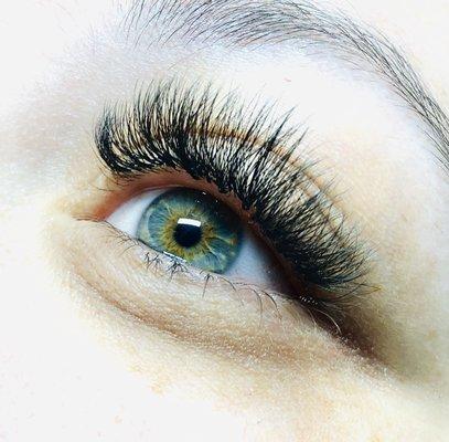 Volume lashes