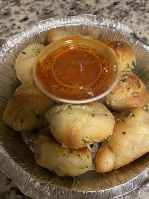 Garlic knots YUMMMMM