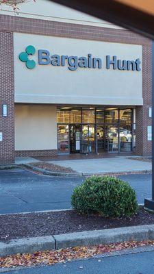 Bargain Hunt: Front of Store: Greenville, SC: 30 Orchard Park Dr