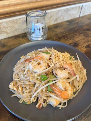 Pad Thai w shrimp