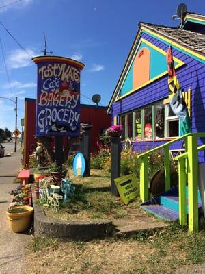 Funky and groovy in Port Orford