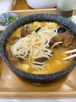 Beef brisket rice noodles