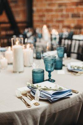 Gorgeous place settings for dinner, using our 8' round tables on the dance floor upstairs.

Photography by Yuriy Manchik.