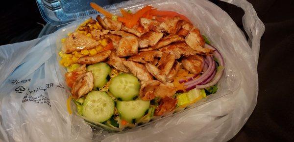 grilled chicken salad $8.99