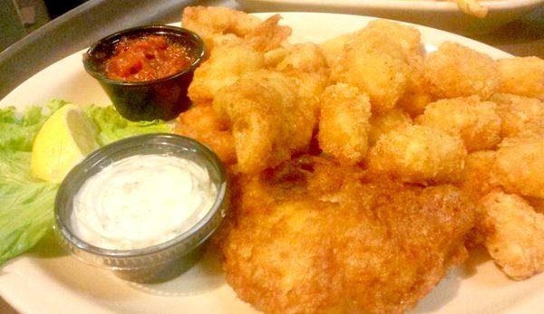 Friday Fish Fry at Samuelson's Creek Pub and Grill in Sturgeon Bay, Door County, WI