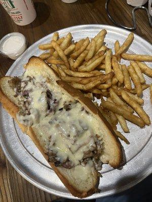 Philly cheesesteak (fries no included)