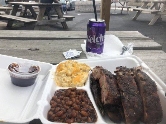 Hot bbq sauce and pork ribs platter