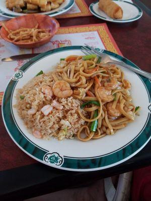 Shrimp Lo mein